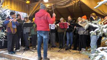 Auftritt des GG-Blasorchesters auf dem Eichstätter Advents- und Weihnachtsmarkt
