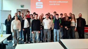 Weil´s um mehr als Geld geht! - Sparkassen-Visit mit der 10B