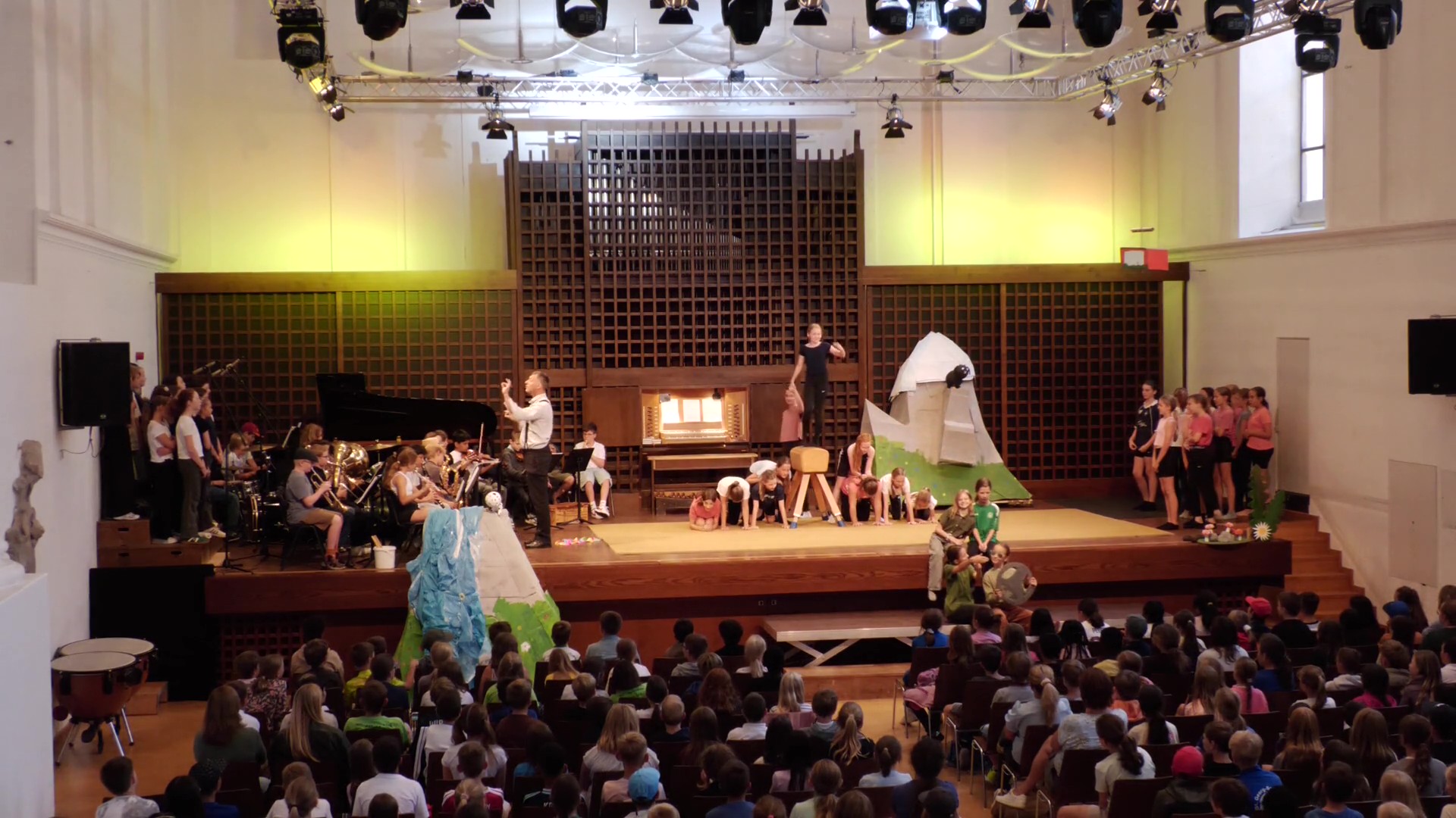Sommerliches Grundschulkonzert mit viel Spaß für Künstlerinnen und Künstler wie Gäste