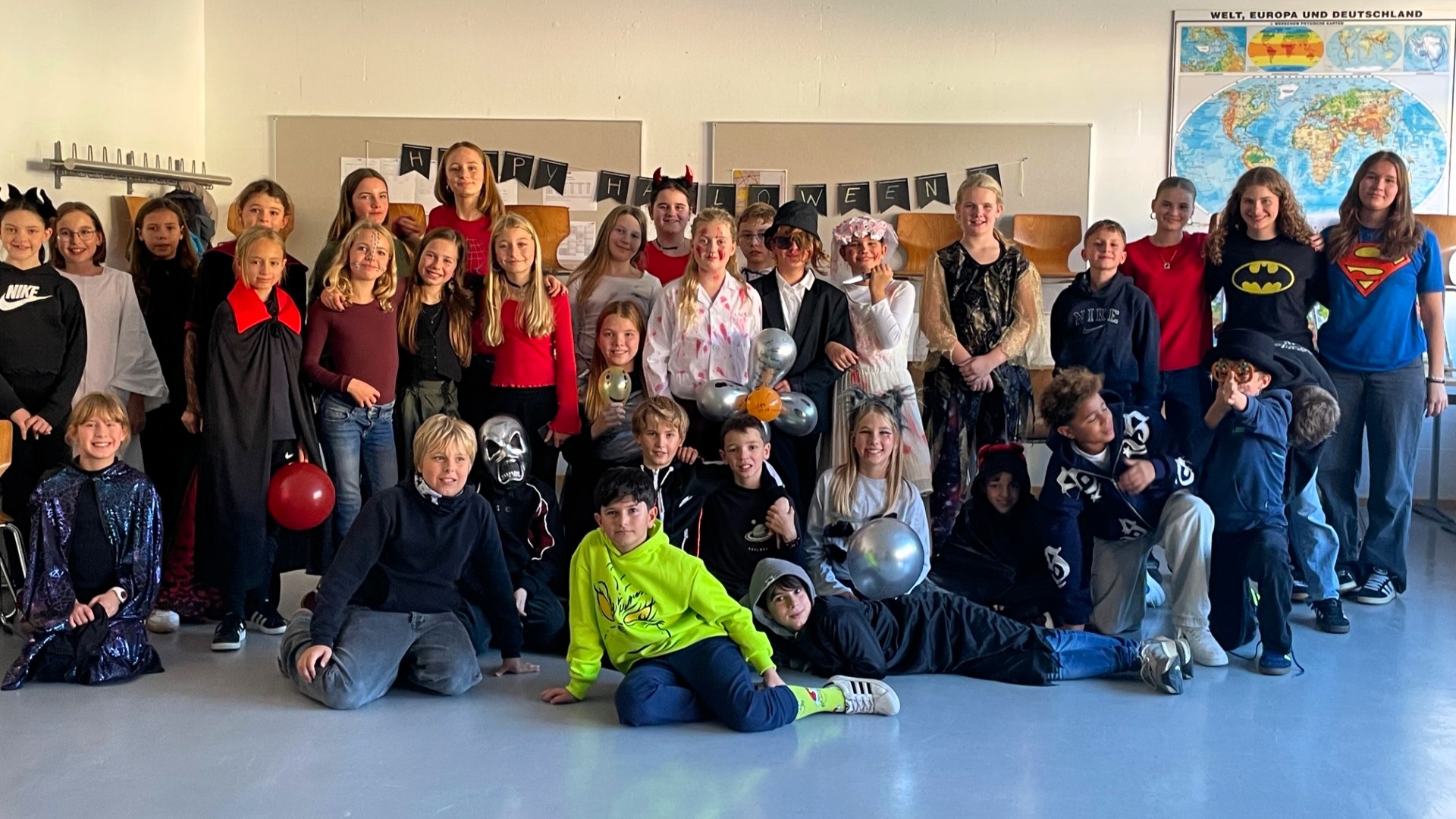 Mit Spaß gruseln - Halloween-Party der 5. Klassen